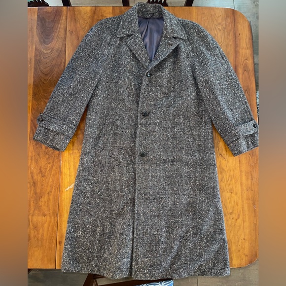 Vintage 1950s Tweed Overcoat by Curlee Clothes - Picture 4 of 16